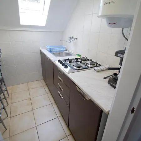 Mary Apartman